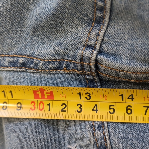 NEW Ashley Stewart Girlfriend Jeans Stretchy Distressed High rise Roomy Size 32S - Picture 8 of 13